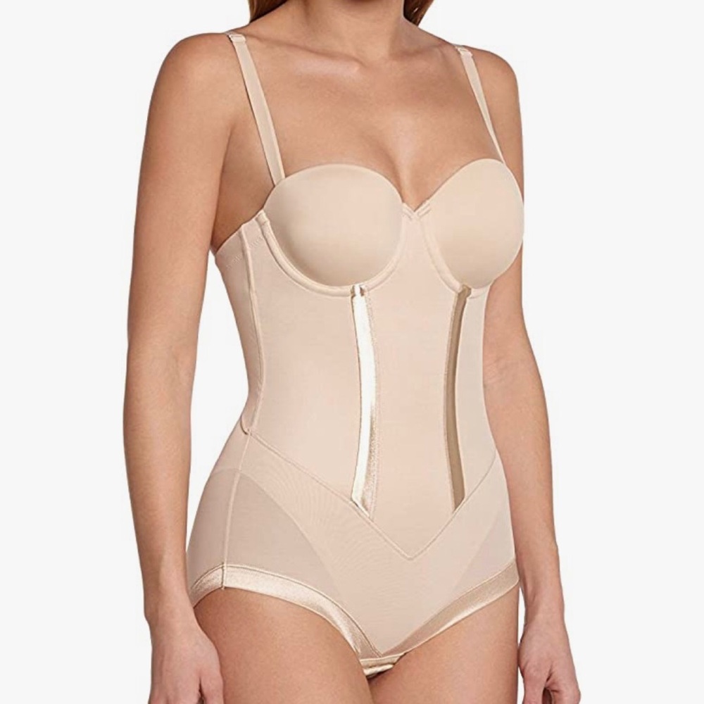 Maidenform Women's Body Shaper With Built-In Bra & Anti-Static Shapewear FL1256